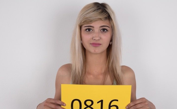 blonde teen first porn casting - XVIDEOS.COM