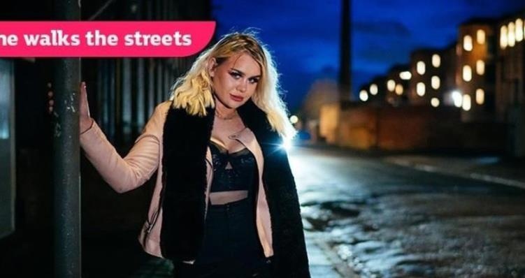 Gina Varney - UKStreetWalkers - Gina Varney - She Walks The Streets (UKStreetWalkers) (2020 | FullHD)