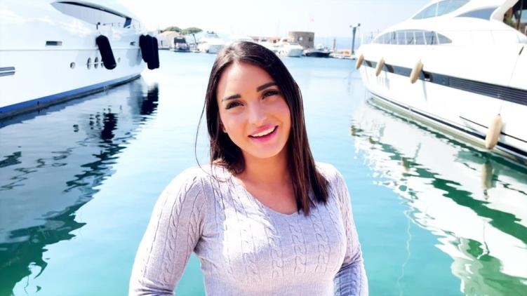 Sarah - hostess on a yacht in Saint-Tropez! (2022 | FullHD)