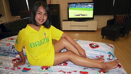 Lily Koh - World Cup Babymaker 2x Creampie No Cleanup (2022 | FullHD)