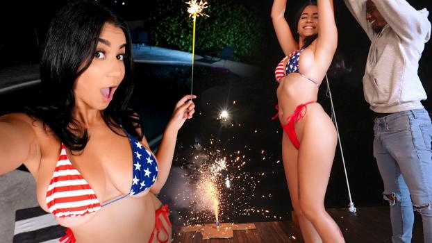 Roxie Sinner - Hurry Home, See The Fireworks! (2023 | FullHD)