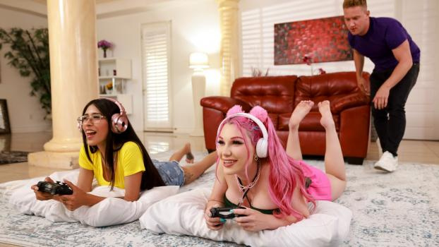 Lily Lou - Hot Gamer Craves Freeuse Anal (2023 | FullHD)