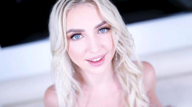 Welcomes Britt Blair - Petite Blonde That Loves Sucking, Fucking and Swallowing (2023 | FullHD)