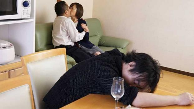 Megu Memezawa - Cheating Wife Megu Memezawa Gets Fucked By An Old Friend (2024 | FullHD)