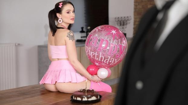 Alice Drake - Gift You Deserve (2024 | FullHD)