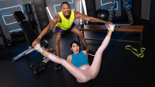 Lady Dee - Stretching Makes Me Wet (2025 | FullHD)