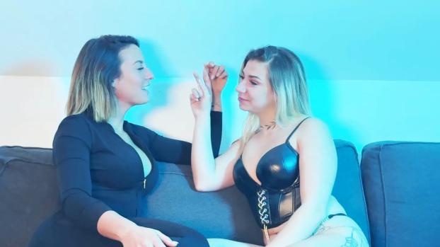 Sienna, Pam - Sienna discovers voyeurism with Pam... (2025 | FullHD)
