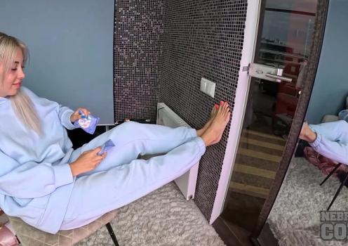 Rosalinda - Candy Girl Rosalinda Naked And Shy In Front Of A Mirror (2025 | FullHD)